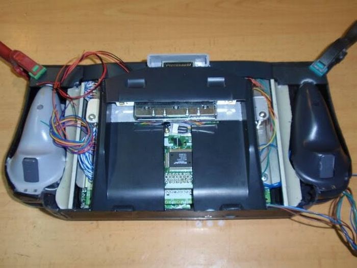 How this guy transform Nintendo 64 into A Handheld game console 39