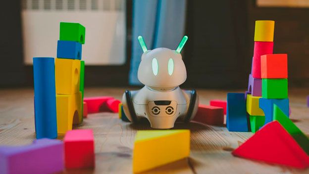 Photon Robot- A Robot that grows with your child