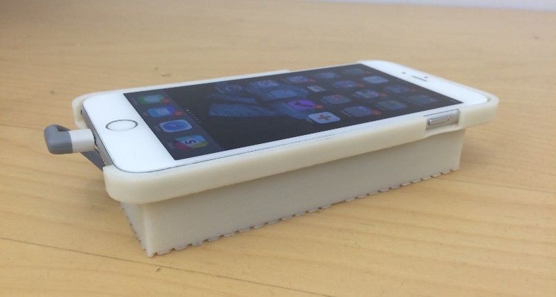 This phone case lets an iPhone run Android